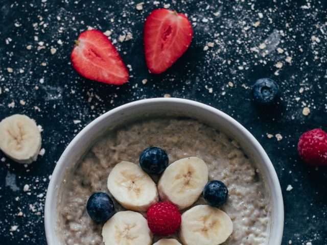 Porridge is the best breakfast for Vegan, Vegetarians and Dieters New Year 2022 resolutions